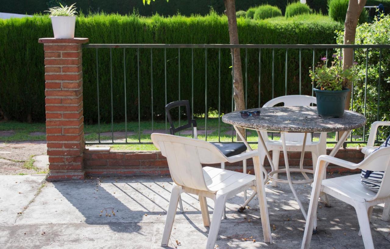 Happy People Maragall Barcelona Exterior foto